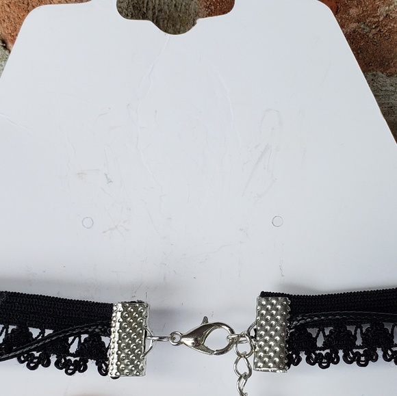 Choker Necklace. - Picture 3 of 4